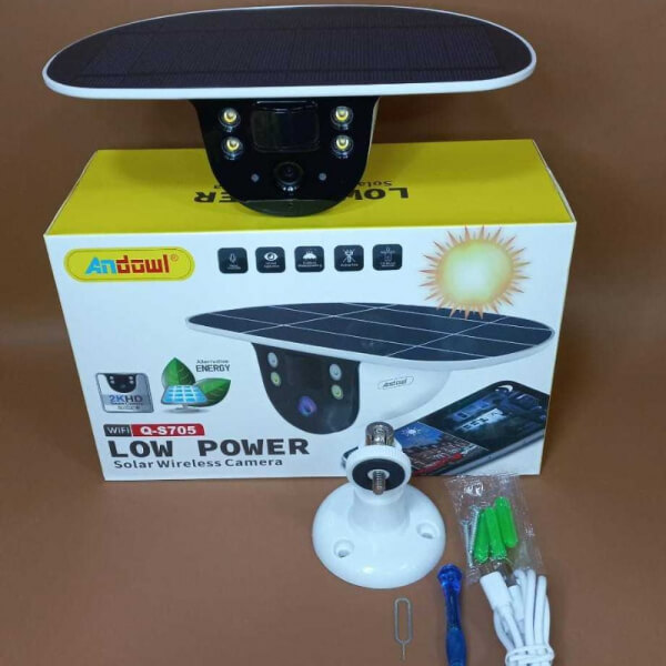 Camara con panel solar