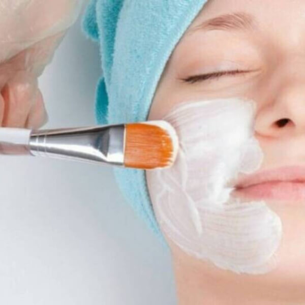 FACIAL PEELING WHITE