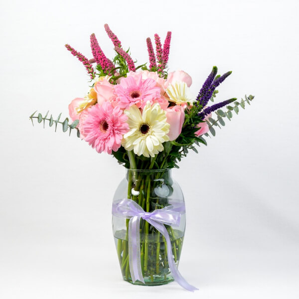 Anita Flowers Base: Arreglo Floral Pastel con Rosas y Gerberas | ENVIOS A GUAYAQUIL - SAMBORONDON- DAULE