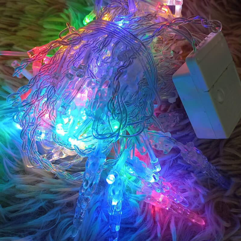CASCADA MODELO PUNTAS HIELO TONO RGB