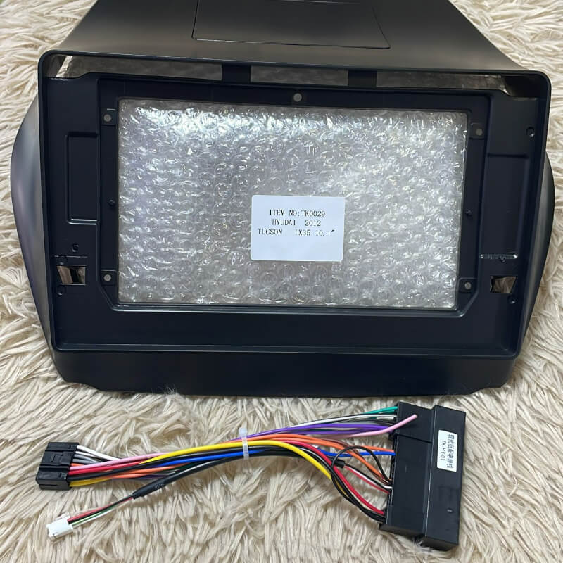 METRAKIT HYUNDAI TUCSON IX35 2012 10.1