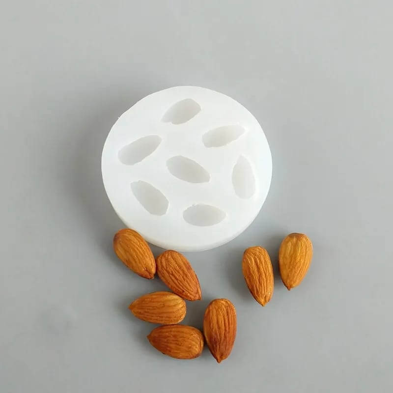 Moldes de silicona diseño de Almendras, Nueces, Anacardos, para uso en Velas, jabones, resina, yeso, chocolate. (precio unitario en la descripción)