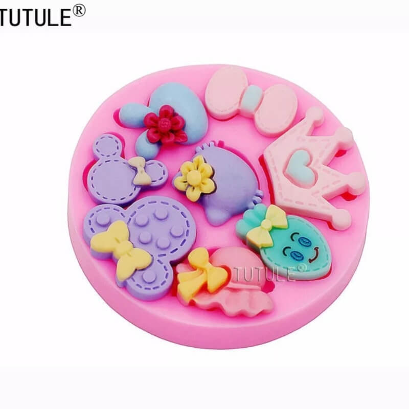Molde de silicona con diseño de DULCES KITTY VARIADOS X 8 para uso en Velas, chocolate, jabones, porcelana fría.