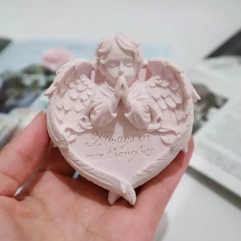 Molde de silicona con diseño de ANGEL EN ORACION para uso en Velas, chocolate, jabones, resina, yeso.