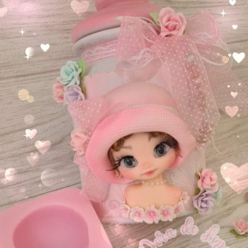 Molde de silicona DAMA G para uso en porcelana fría. DORA DE LOPEZ.