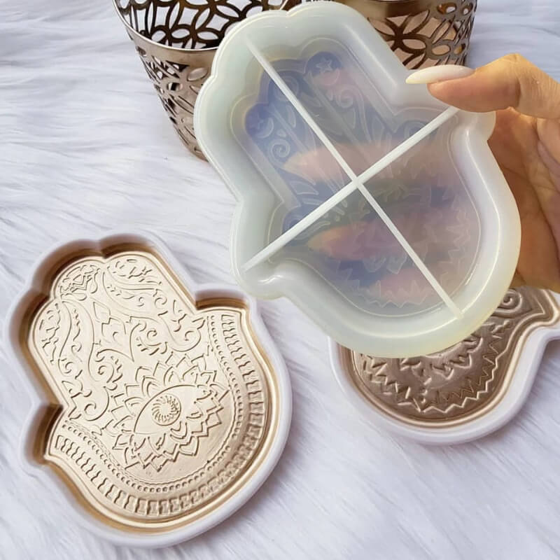 Molde MANO DE FATIMA elaborado en silicona para uso en Velas, jabones, yeso, chocolate, fondant, resina, cemento. (usado)