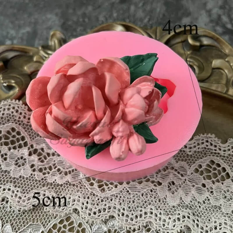 Molde de silicona con diseño DE FLOR CON 3 BOTONES Y FLOR ADICIONAL 3D para uso en Velas, Jabones, resina, chocolate o yeso. descuento