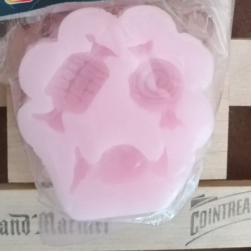 Molde de silicona de MINI CARAMELO X3 para uso en porcelana fría, fondant, polymer, velas jabones, chocolate, resina.