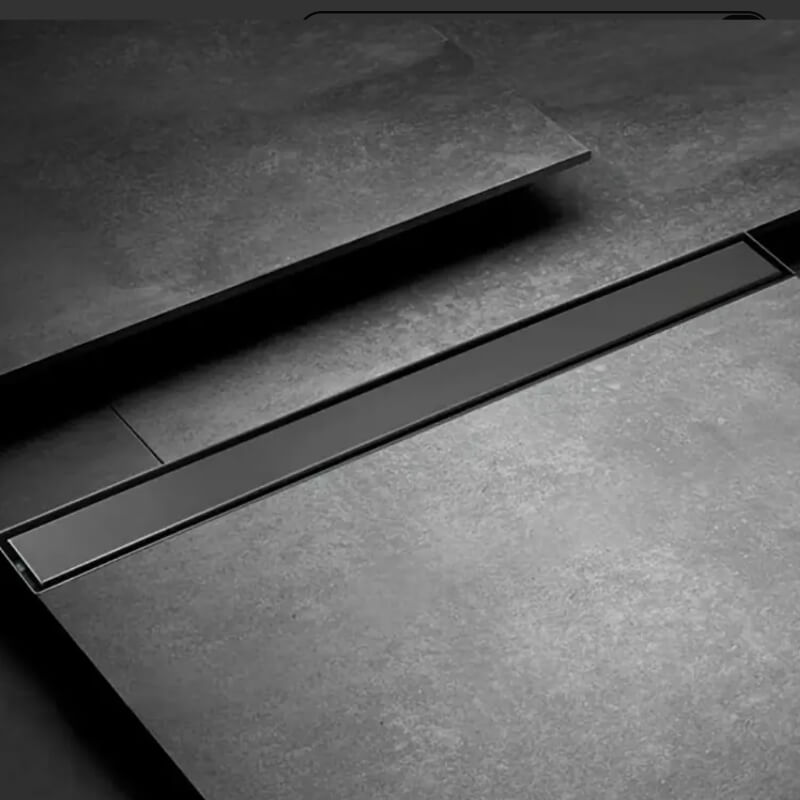 Rejilla lineal para revestir en negro