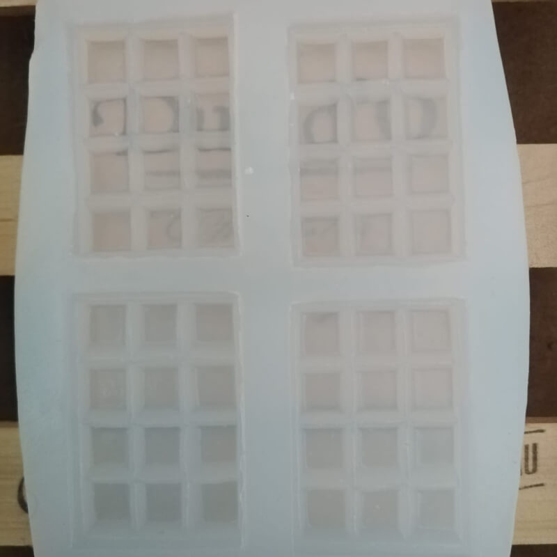 Molde de silicona Tabletas de Galleta X4 entera para uso en velas, chocolate, porcelana fría, alimentos.