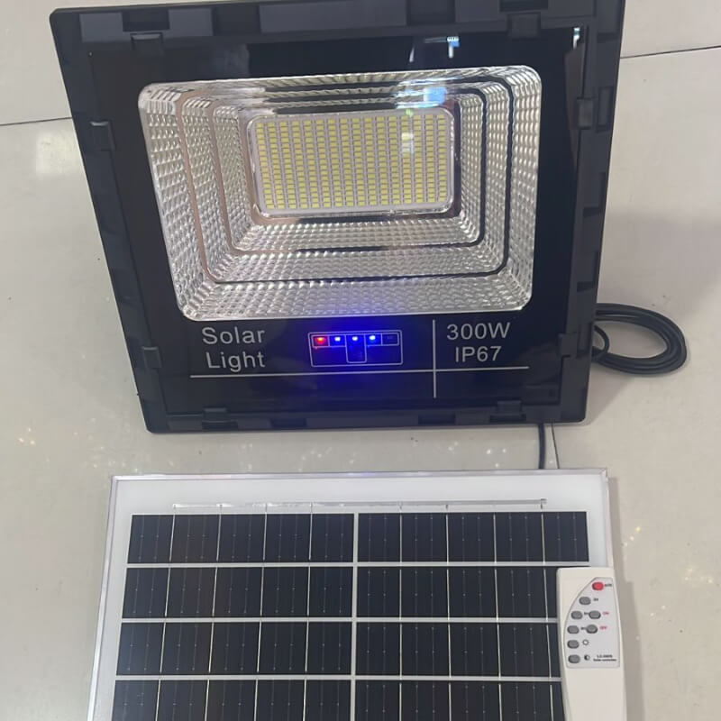 Reflector led con Panel Solar star 300W