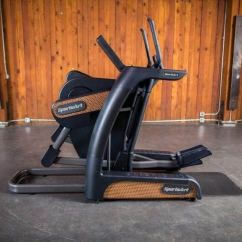 Entrenadora Cross V886 Verso SportsArt | Fitness Solutions Ecuador