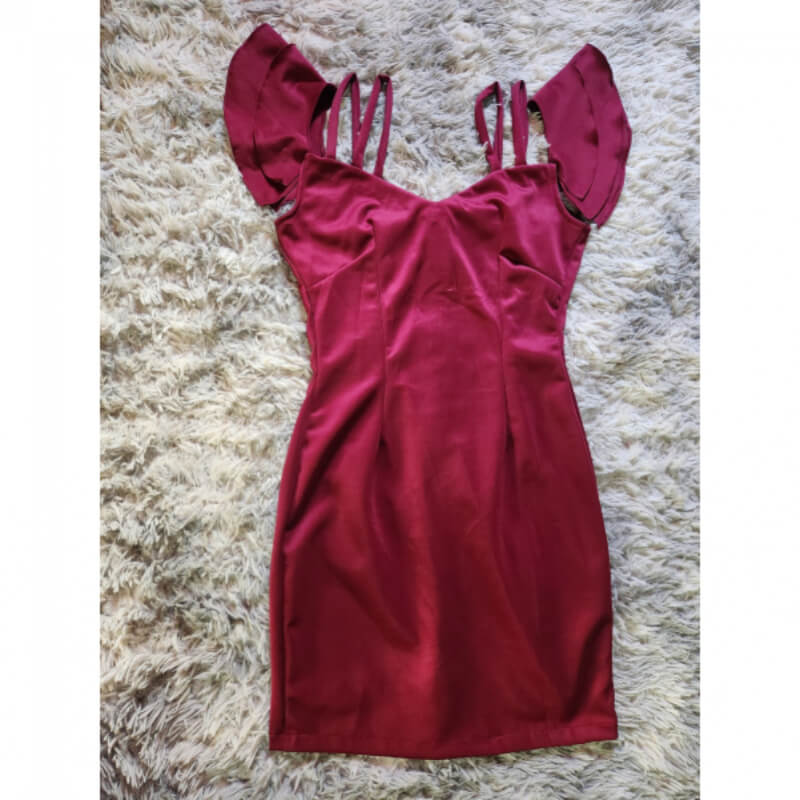 Vestido Génesis Vino: Elegante y sofisticado