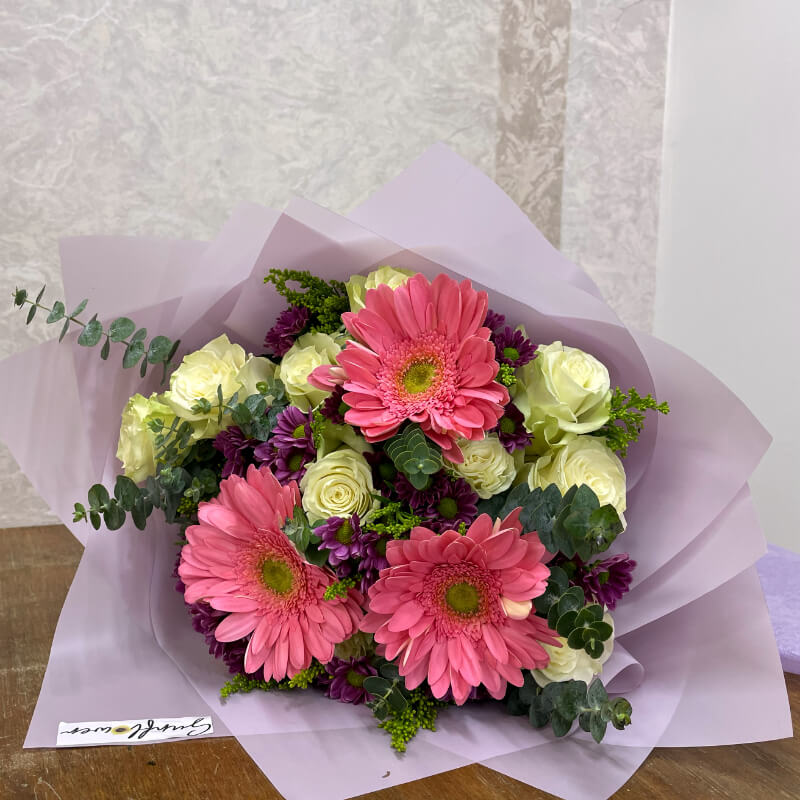 Bouquet Miriam: Rosas, Gerberas y Flores Frescas | Envío a Domicilio GUAYAQUIL - SAMBORONDON - DAULE