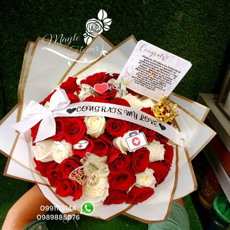 Buchon con 60 Rosas para Graduacion