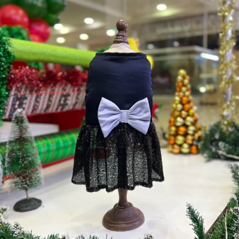 VESTIDO PODESUA ELEGANTE NEGRO Y LENTEJUELAS CON UN MAXI LAZO PLATEADO PARA PERRITAS Y GATITAS TALLA M/L