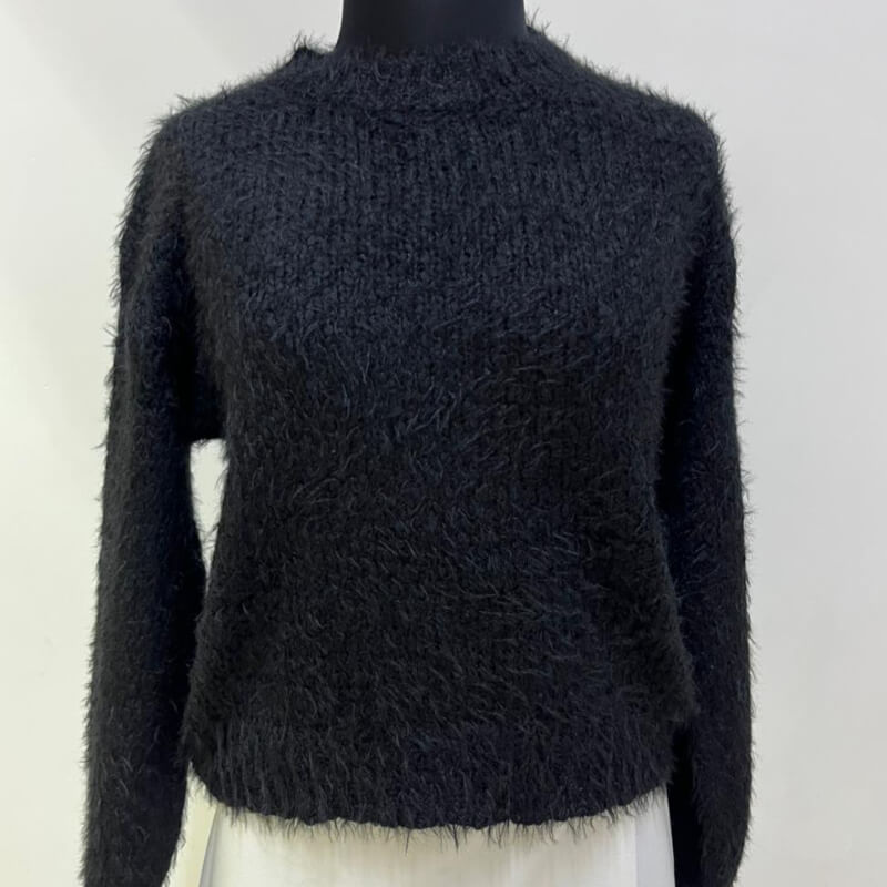 Suéter Negro Peludo Premium - Calidez y Estilo Invierno