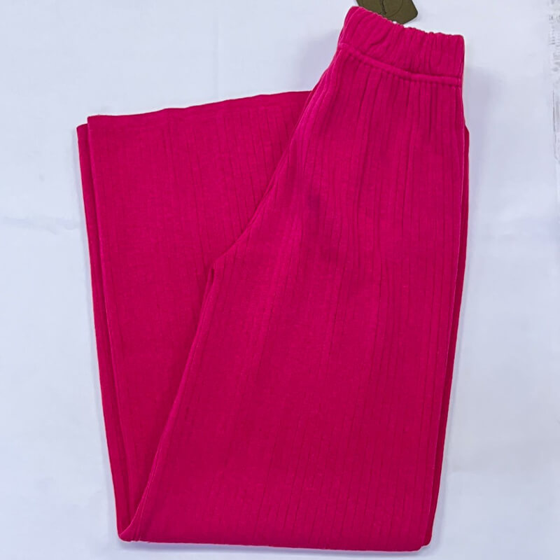 Pantalón de punto de color rosa