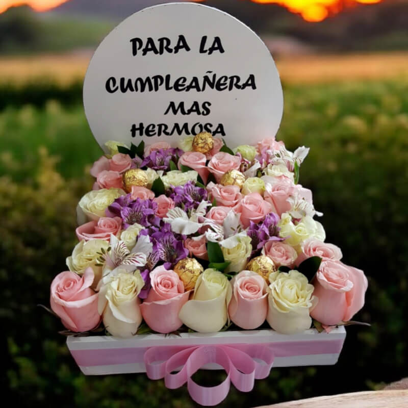 Jardín Pastel de Lujo: Rosas, Alstroemerias y Chocolates en Ibarra