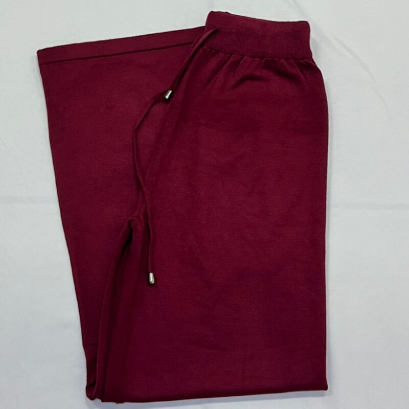 Pantalón de punto color rojo