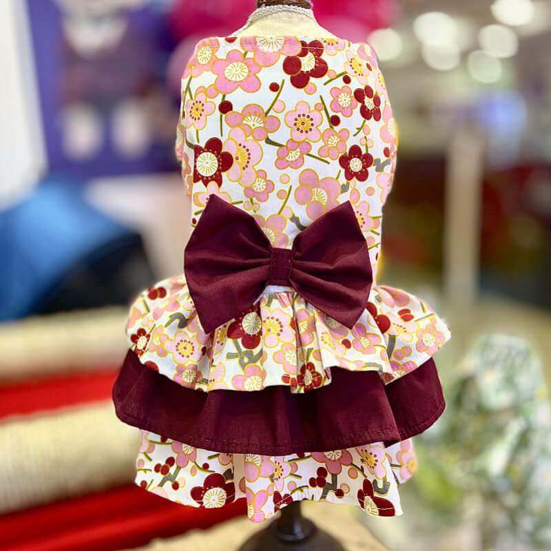 VESTIDO FLOREADO CON SU MAXI LAZO CONCHEVINO DE TRES VUELOS PARA GATITAS Y PERRITAS TALLA XS/S