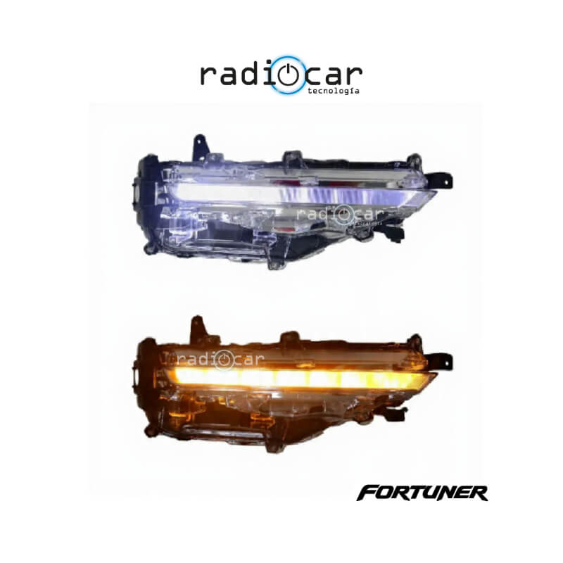 Neblineros + luz diurna + luz direccional Toyota Fortuner 2022