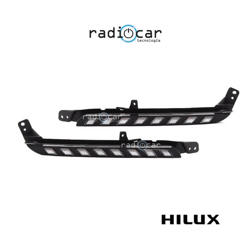 Luz diurna + luz direccional Toyota Hilux 2021 Revo Rocco