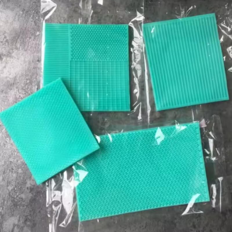 Combo de moldes silicona de texturas variadas. para uso en porcelana fría.