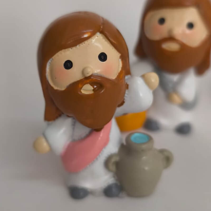 Mini Cristo con jarra de vino