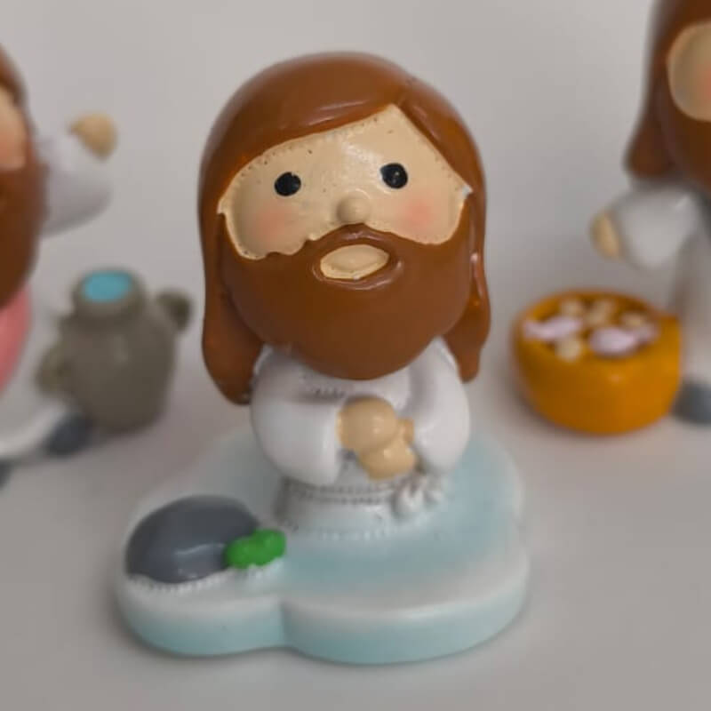 Mini Cristo orando