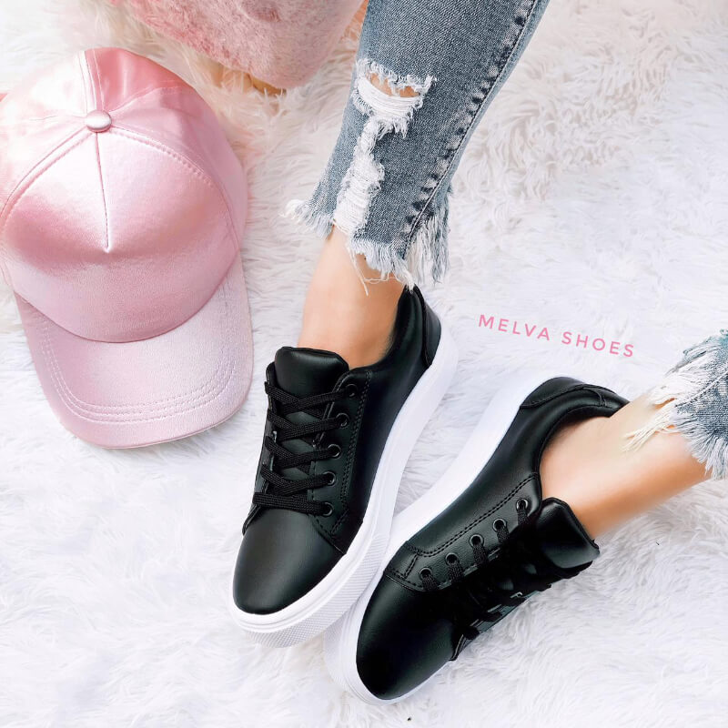 Sneakers Clásicos Negros