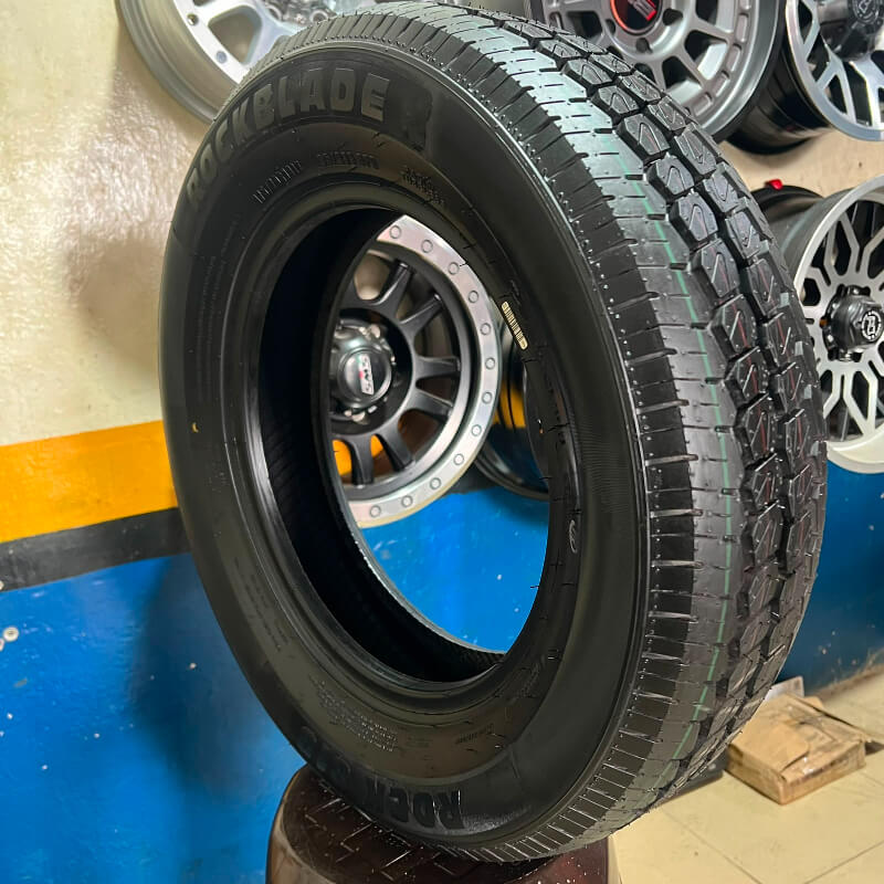 LLANTA ROCKBLADE ROCK 818 175/70 R14C 6 PR 99/97R