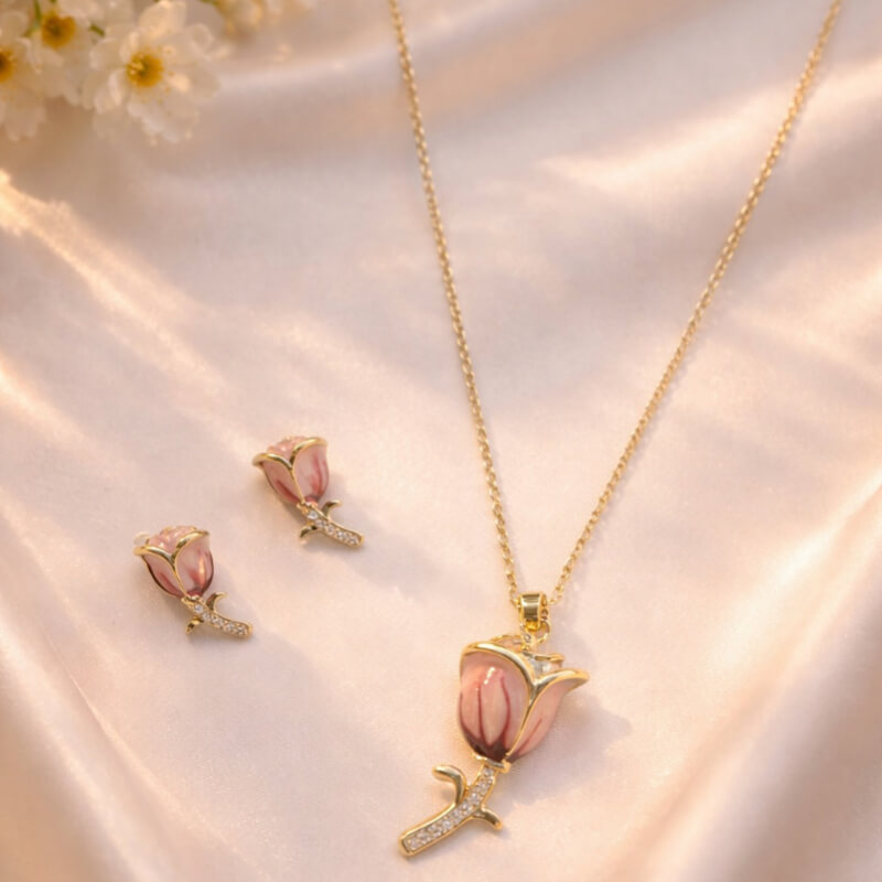 COLLAR DORADO CON ROSA + ARETES ROSA