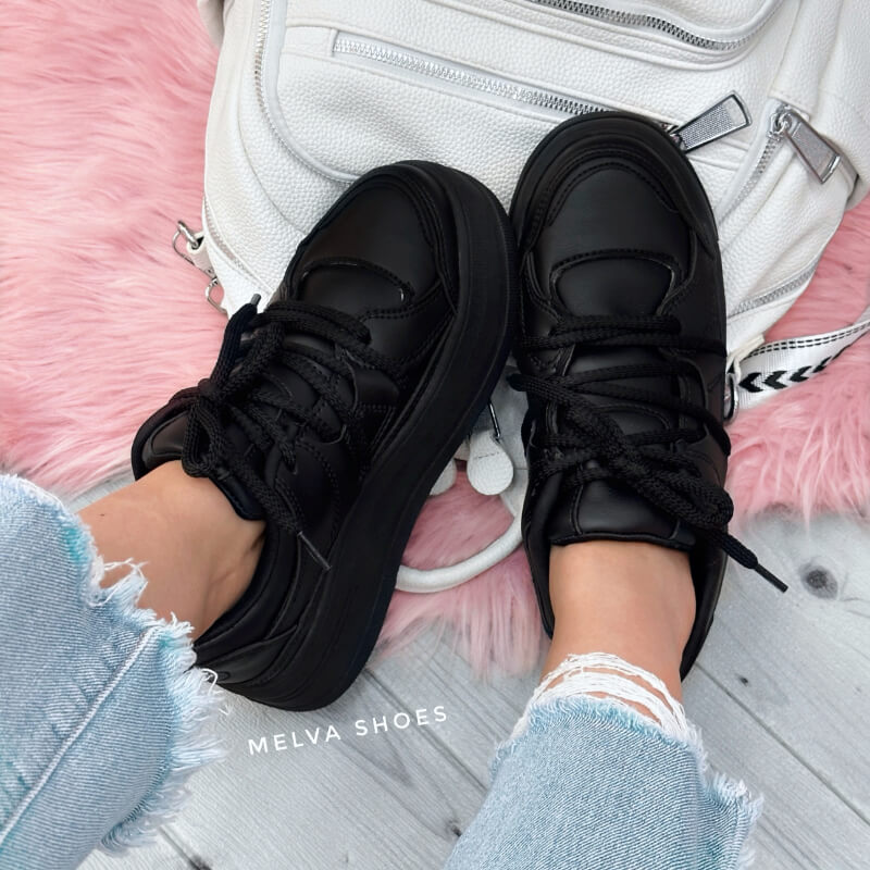 Sneaker Negro