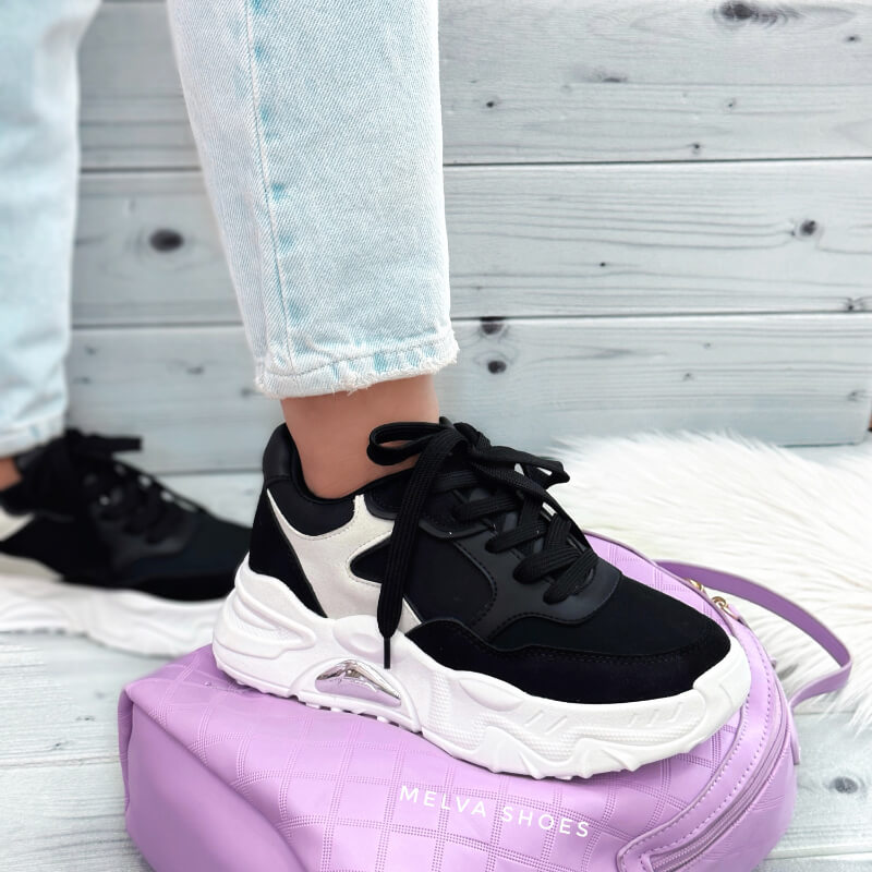 Sneakers Chunky Blanco y Negro con Aplique Plateado