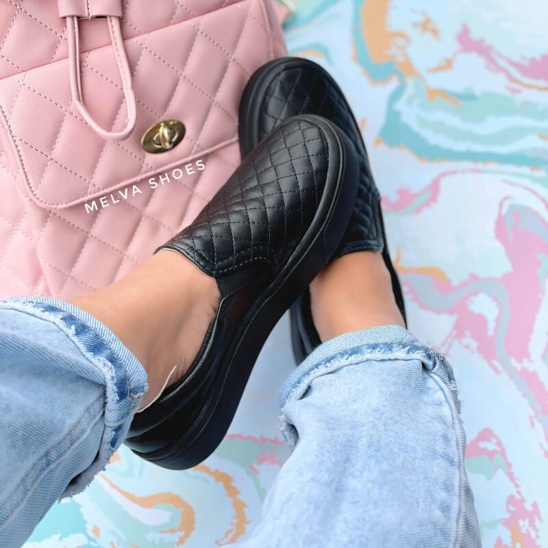 Mocasin Negro Con Cuadros