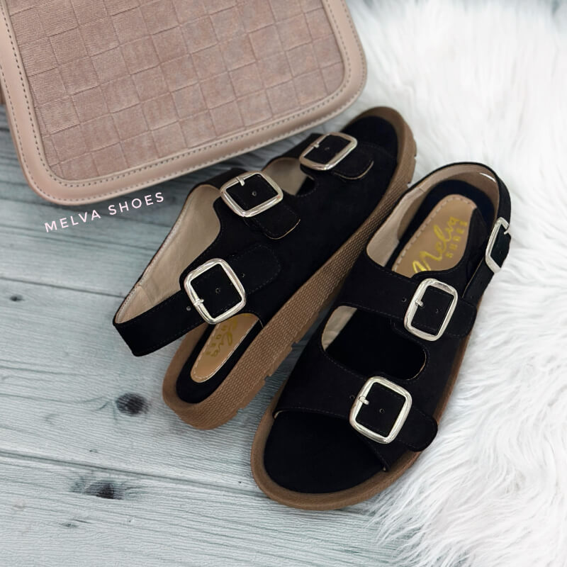 Sandalias Altas Negras Gamuza con Hebillas Plateadas