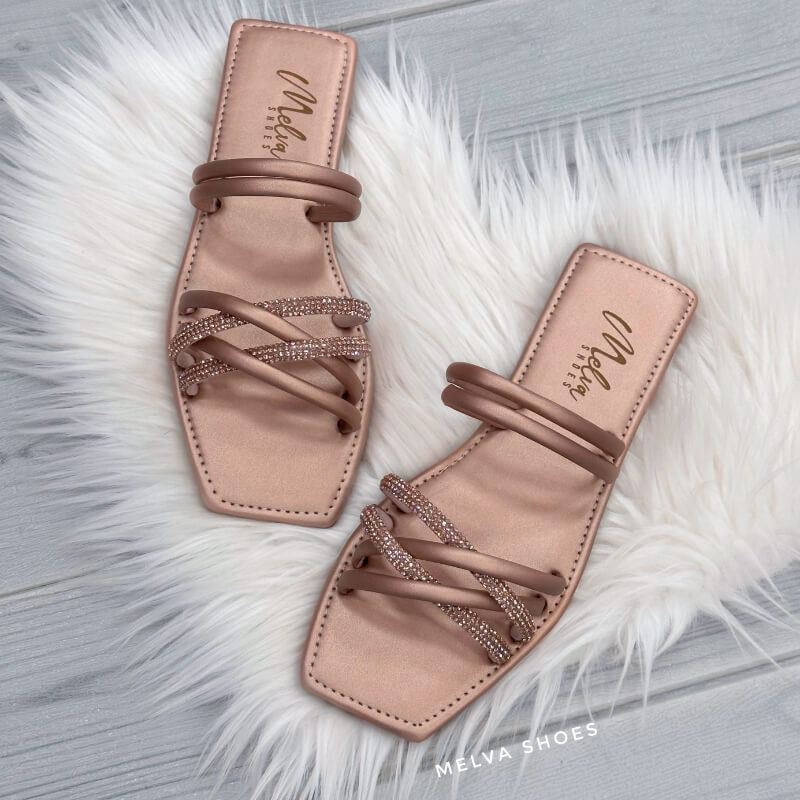 Sandalias Bajas con Tiras Finas y Brillos Oro Rosa