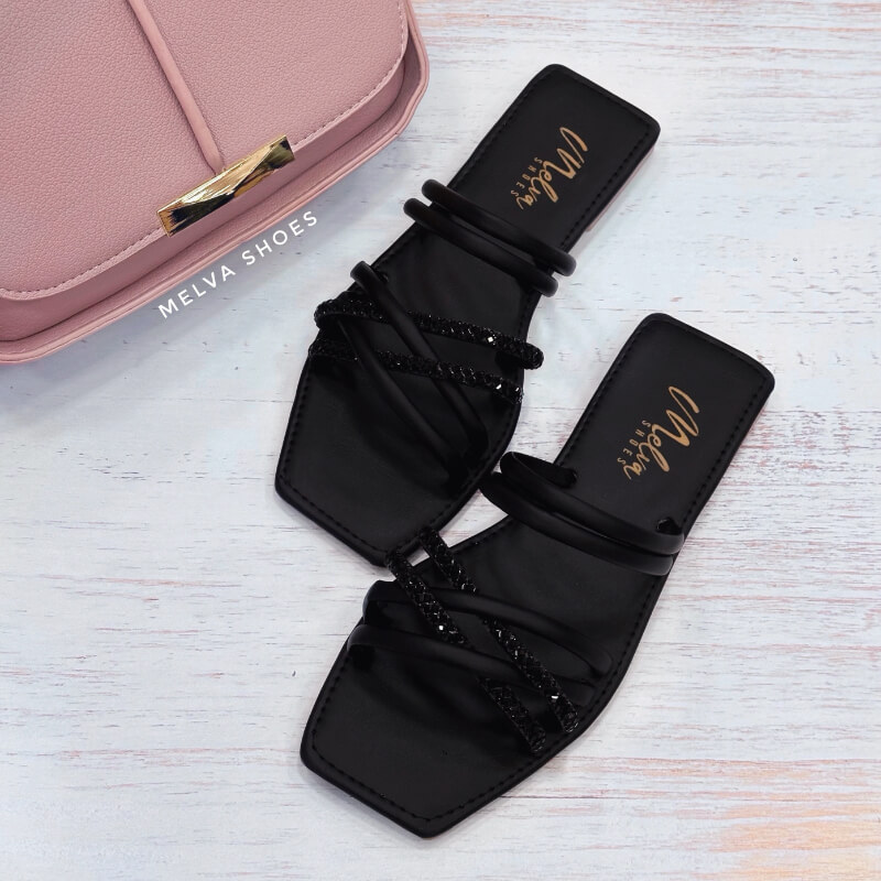 Sandalias Bajas con Tiras Finas y Brillos Negros
