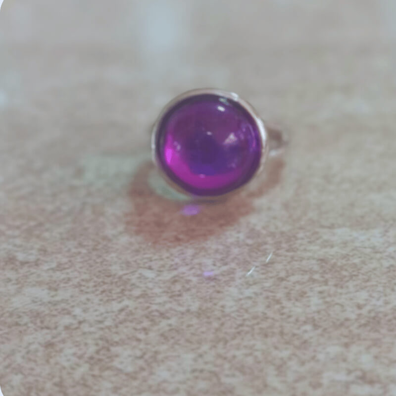Anillo bohemio de estilo vintage morado