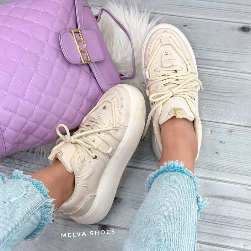 Sneakers Beige con Doble Cordón