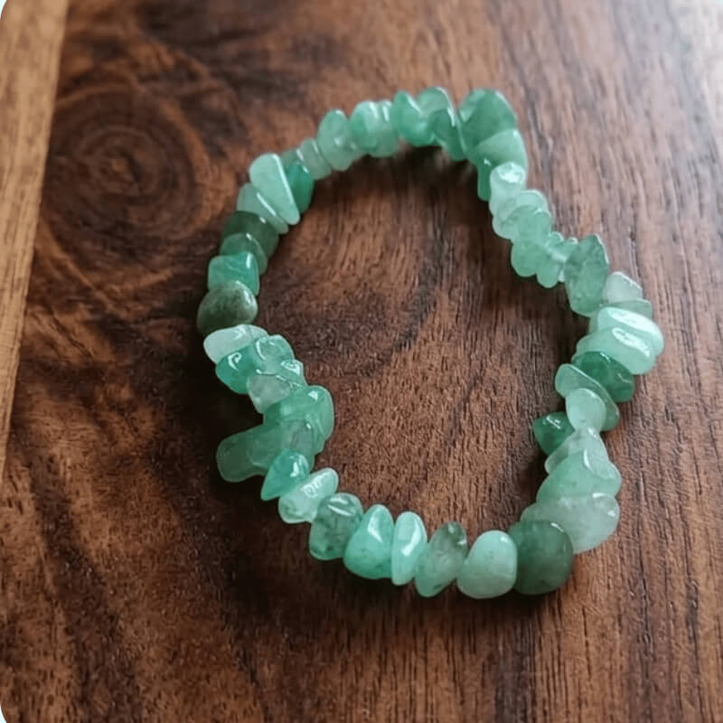 Brazalete elegante con cuentas trituradas en a venturina verde