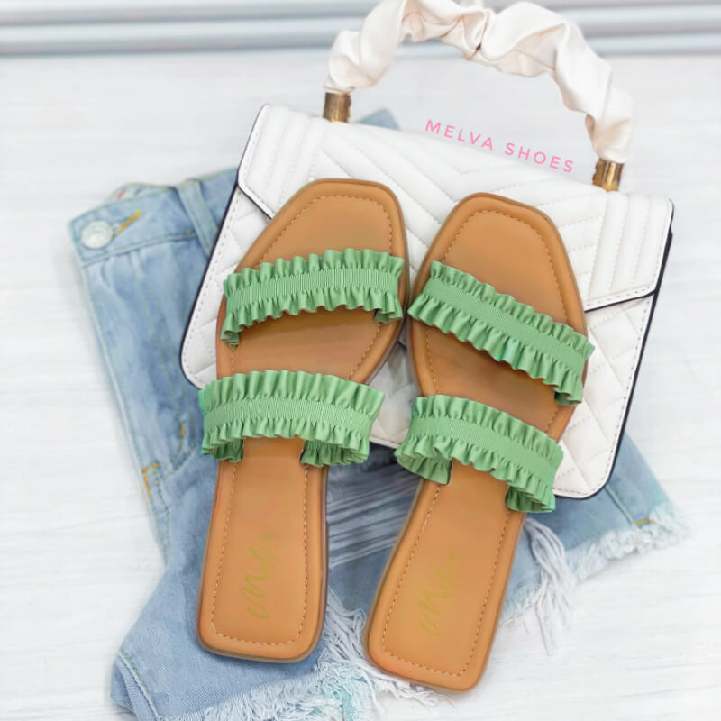 Sandalias Bajas Verdes con Doble Tira Corrugada