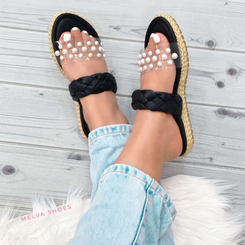 Sandalias Cabuya Negras con Doble Faja y Perlas Transparentes
