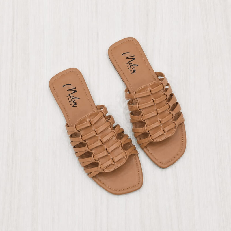 Sandalias Bajas Kaki con Múltiples Tiras Finas Entrelazadas