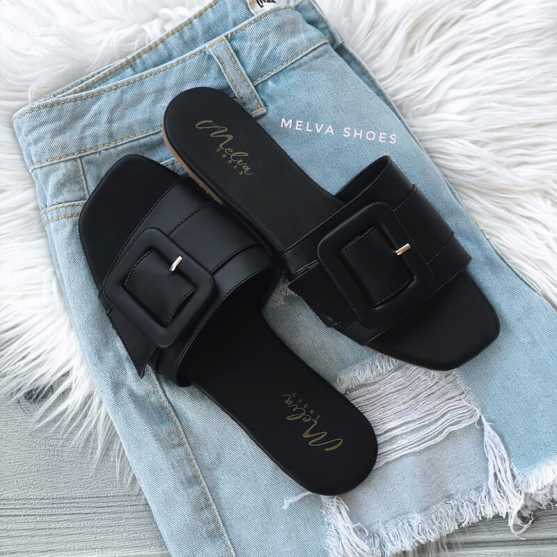 Sandalias Bajas Negras de Hebillota