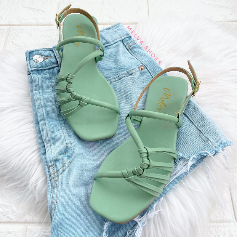Sandalias Bajas Verde con Tiras Estilo Concha