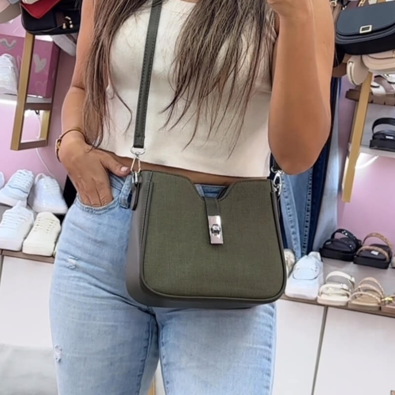 Cartera Verde Olivo con Broche Plateado