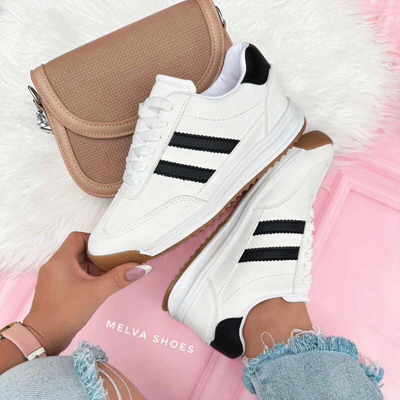 Sneakers Blancas con Rayas Negras