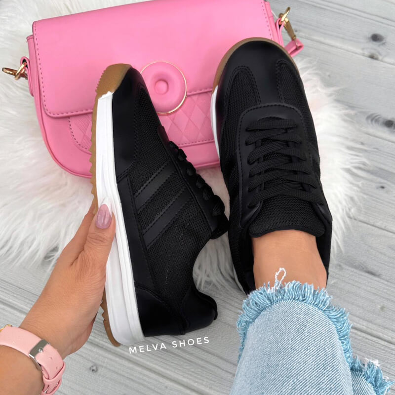 Sneakers Negros con Rayas Negras
